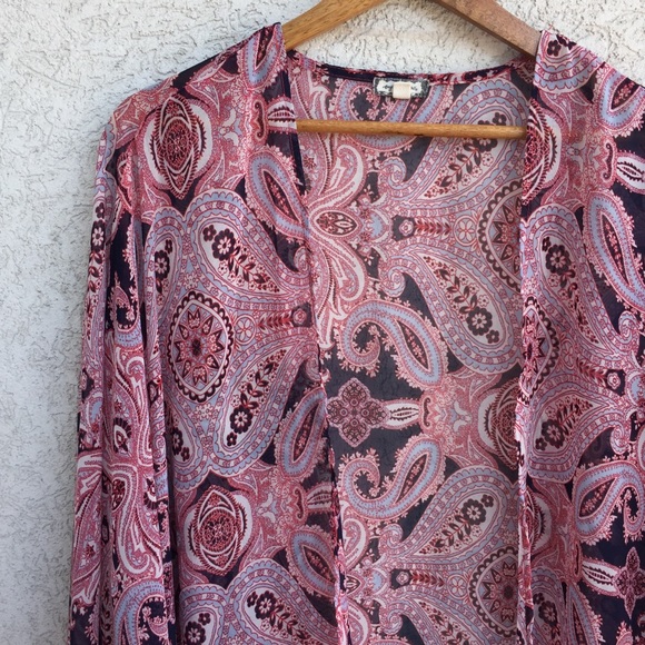 EUC eyeshadow kimono-style top - Picture 2 of 9